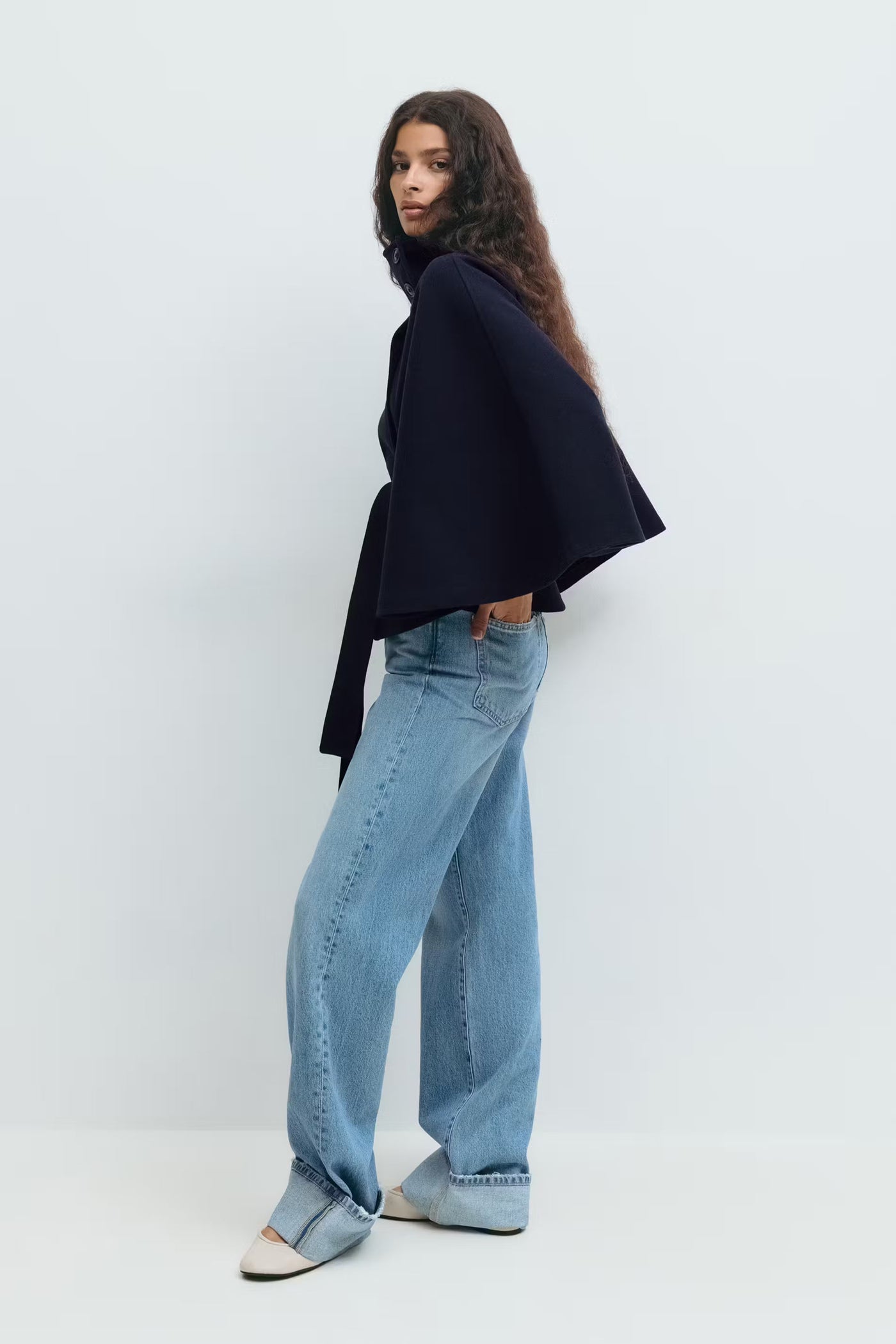 Diané™ | Manteau Élégant pour Femme avec Ceinture & Col Haut